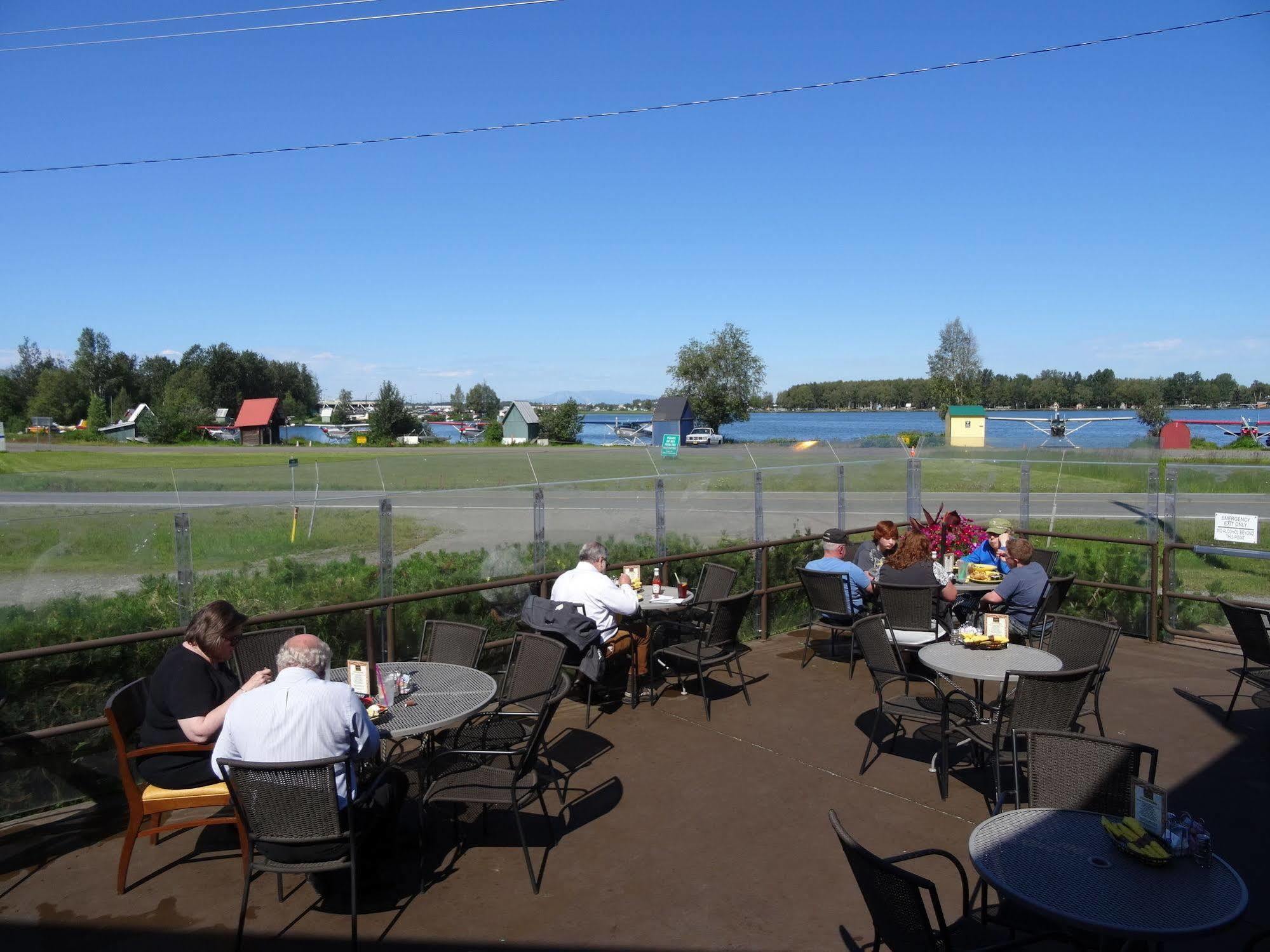 Coast Inn At Lake Hood Anchorage Exteriör bild